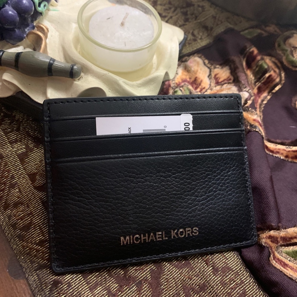 SOLD⛔️Authentic MICKAEL KORS Leather tall card case - Picture 1 of 8